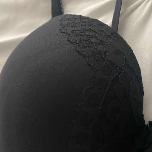 Victoria's Secret Black Lace-Trim Push-Up Bra Size 38C Pre Owner - Picture 4 of 12